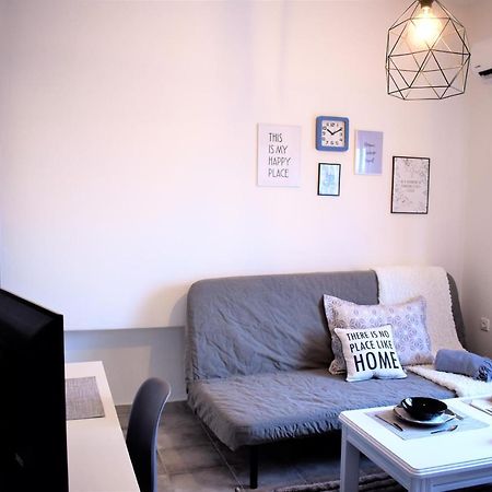Cozy And Modern Apartamento Comotini Exterior foto
